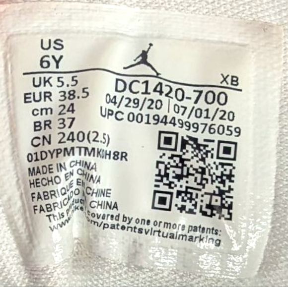 Nike Air Jordan 1  Sneakers Mid SE Metallic Gold GS DC1420-700 Size 6Y/US - Picture 11 of 12